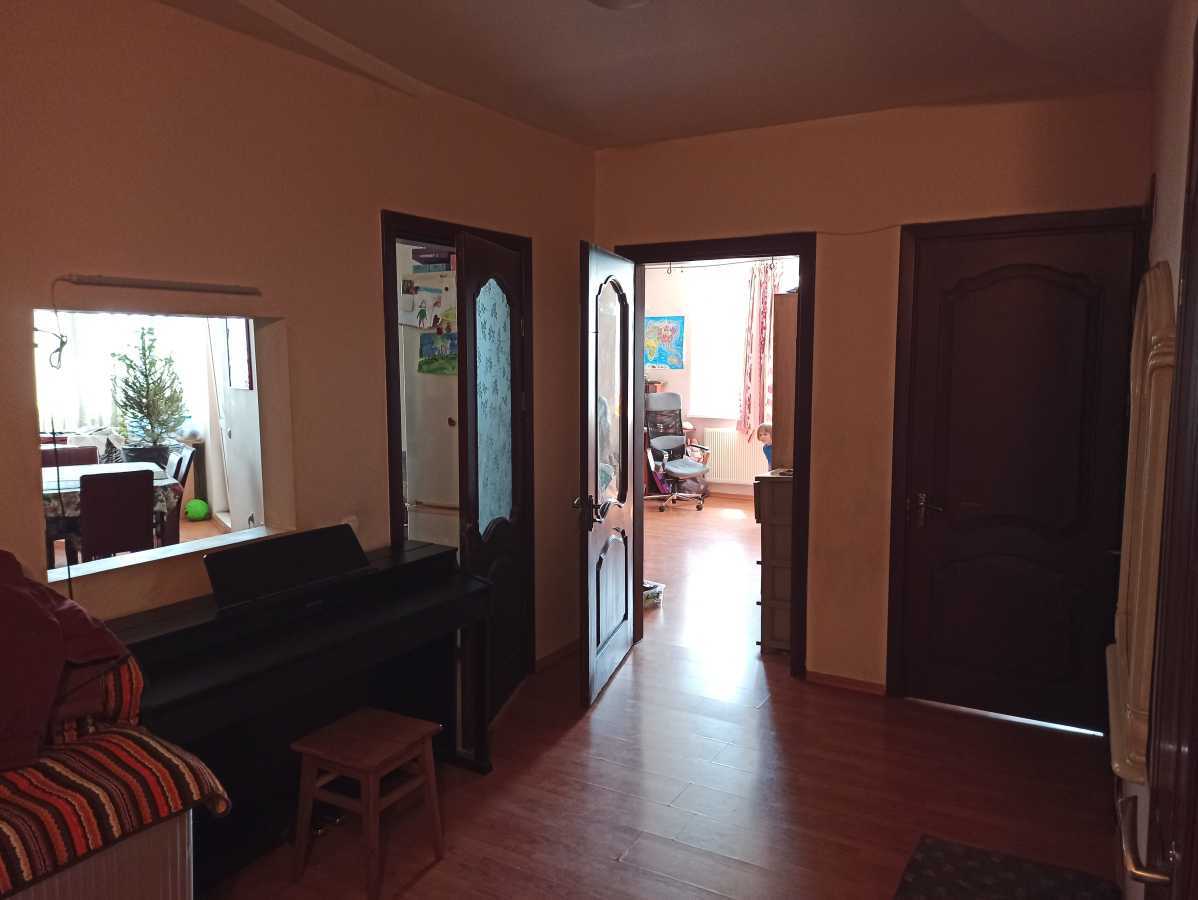 Продажа 2-комнатной квартиры 83.7 м², Соборная ул., 46