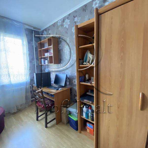 Продажа 3-комнатной квартиры 72 м², Свободы просп., 24Б