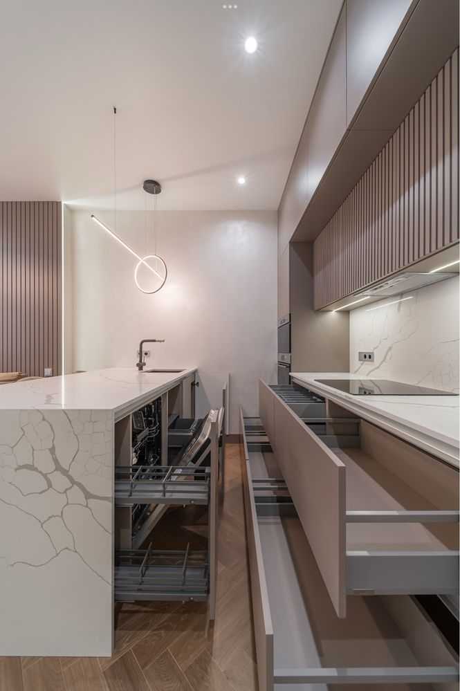 Продажа 2-комнатной квартиры 55 м², Победы просп., 11
