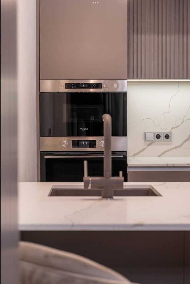Продажа 2-комнатной квартиры 55 м², Победы просп., 11