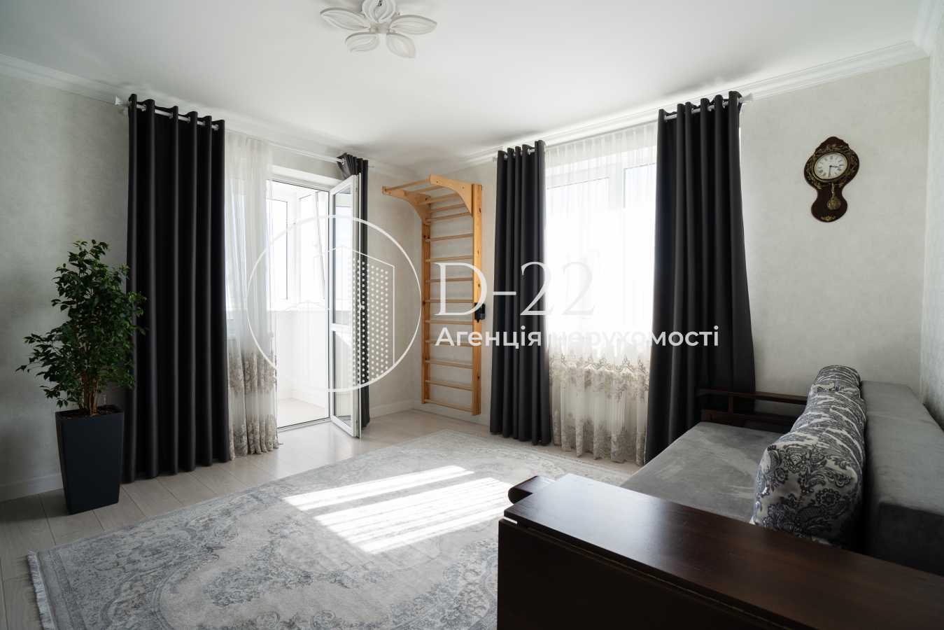 Продажа 3-комнатной квартиры 97 м², Ревуцкого ул., 40