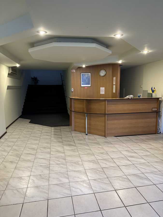 Аренда офиса 630.7 м², Лукьяновская ул., 1