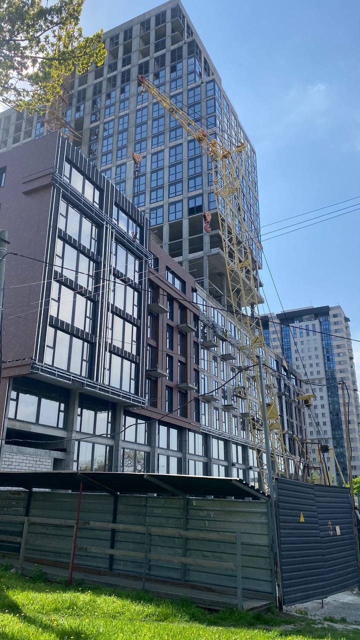 Продажа 2-комнатной квартиры 47 м², Александра Поля просп.