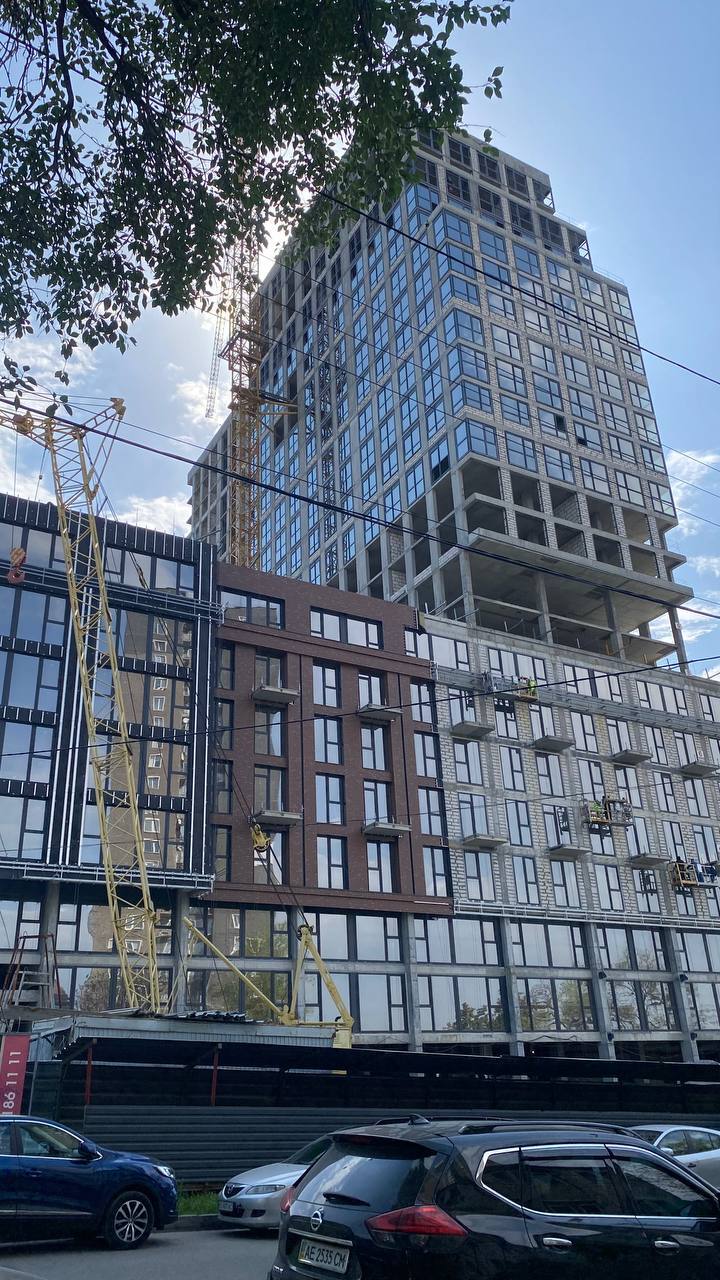 Продажа 2-комнатной квартиры 47 м², Александра Поля просп.