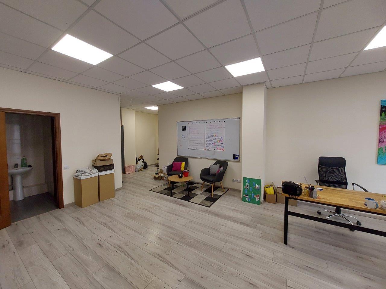 Продажа офиса 70 м², Глубочицкая ул., 40