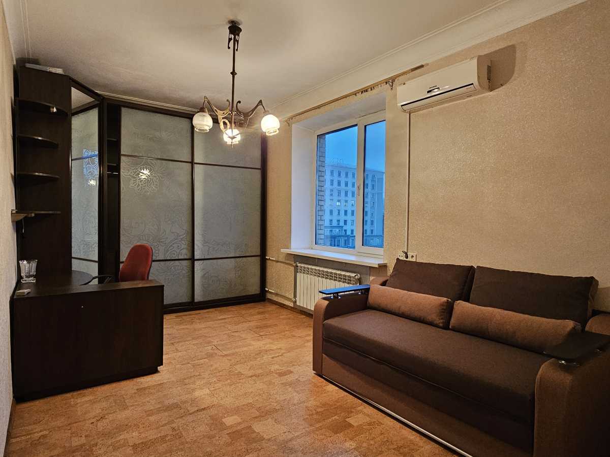 Оренда 3-кімнатної квартири 72 м², Дружби Народів бул., 18/7