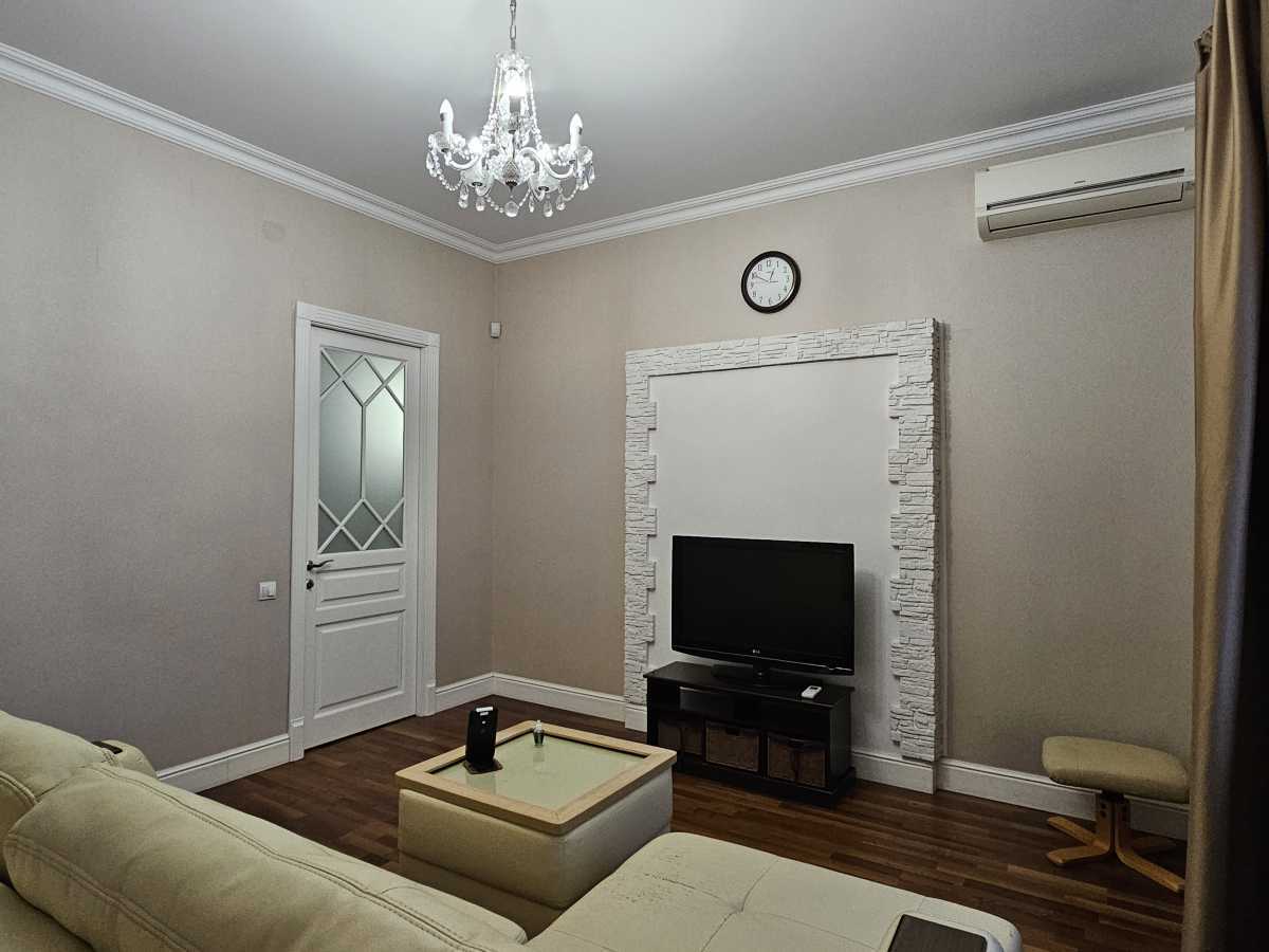 Оренда 3-кімнатної квартири 72 м², Дружби Народів бул., 18/7