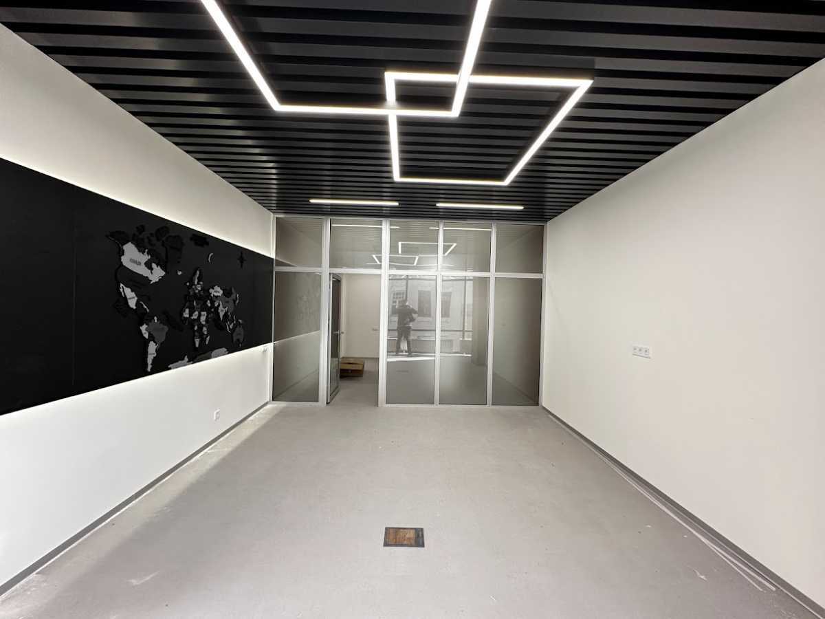 Аренда офиса 400 м², Олеся Гончара ул., 35