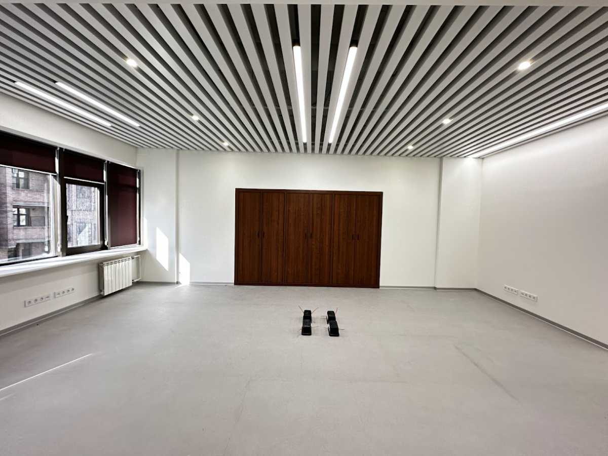 Аренда офиса 400 м², Олеся Гончара ул., 35