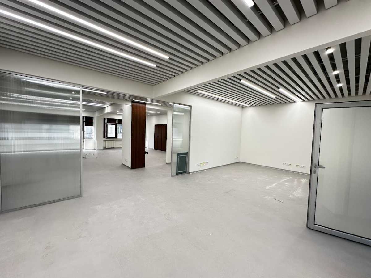 Аренда офиса 400 м², Олеся Гончара ул., 35