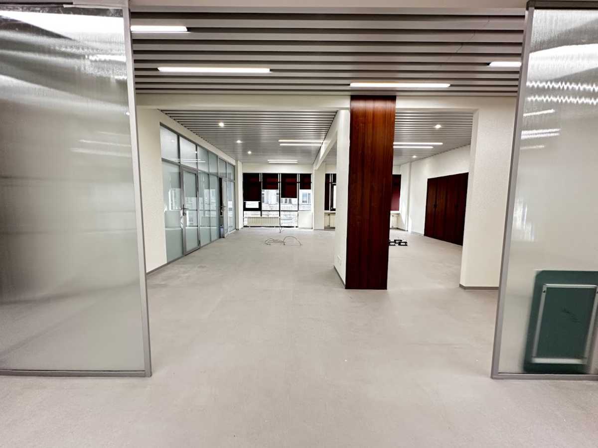 Аренда офиса 400 м², Олеся Гончара ул., 35