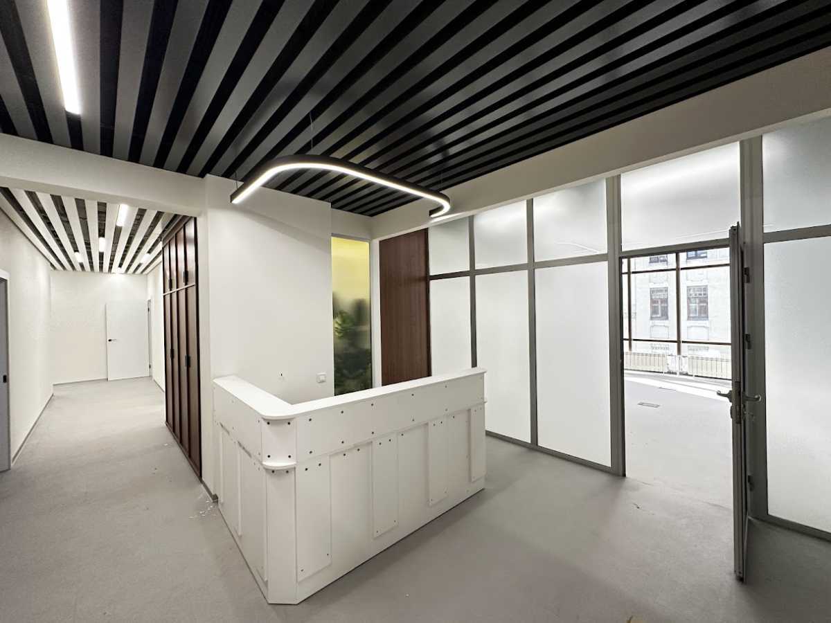 Аренда офиса 400 м², Олеся Гончара ул., 35