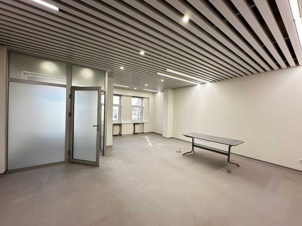 Аренда офиса 400 м², Олеся Гончара ул., 35