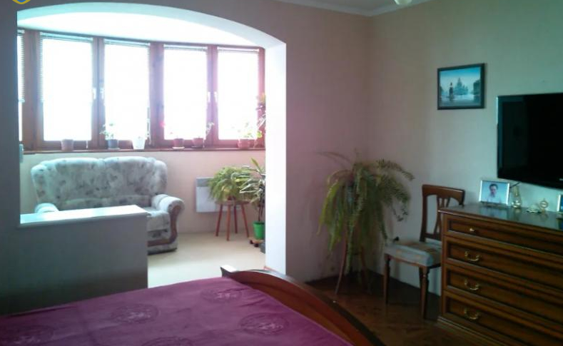 Продажа 5-комнатной квартиры 131 м², Академика Королева ул.