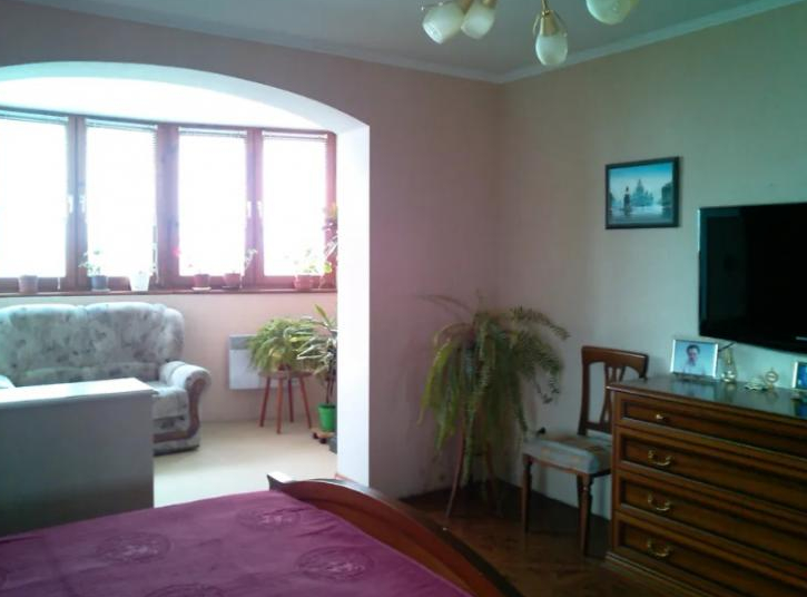 Продажа 5-комнатной квартиры 131 м², Академика Королева ул.