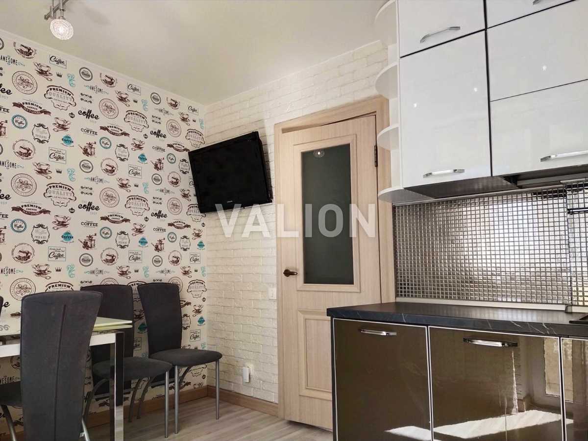 Продаж 3-кімнатної квартири 84 м², Урлівська вул., 23Б