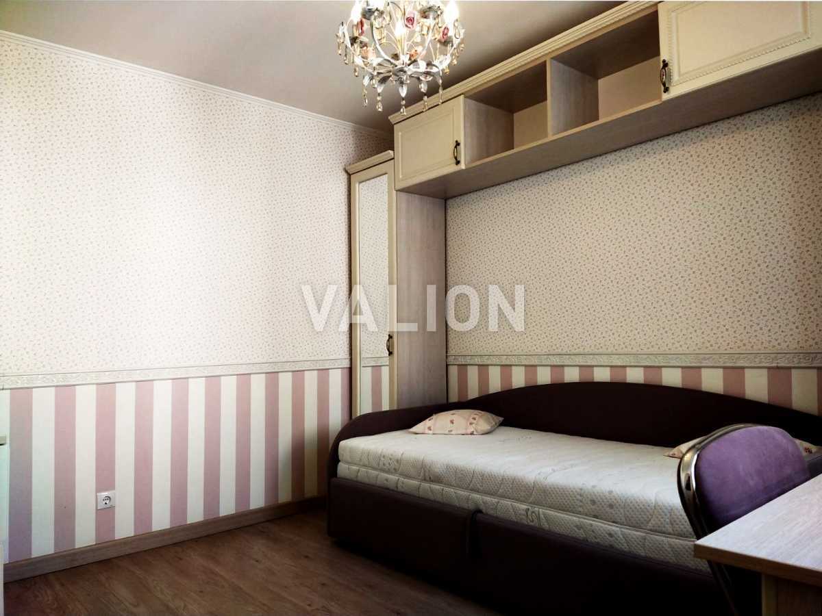 Продаж 3-кімнатної квартири 84 м², Урлівська вул., 23Б