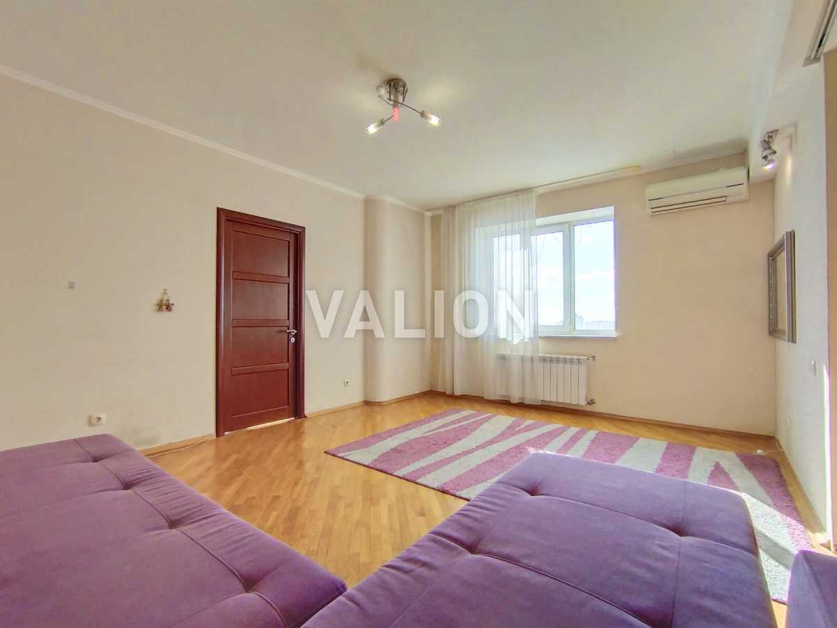 Продаж 4-кімнатної квартири 162 м², Анни Ахматової вул., 13Д