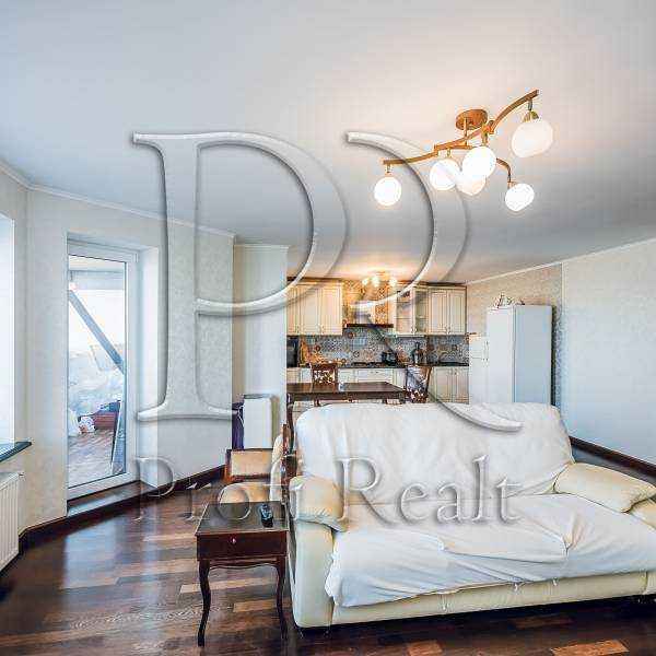 Продаж 2-кімнатної квартири 73 м², Теплична вул., 38