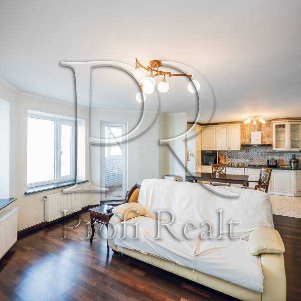Продаж 2-кімнатної квартири 73 м², Теплична вул., 38