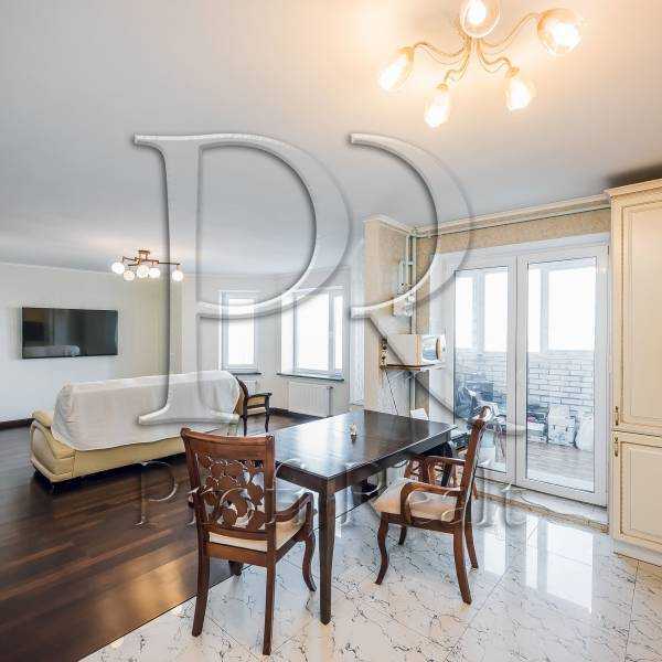 Продаж 2-кімнатної квартири 73 м², Теплична вул., 38