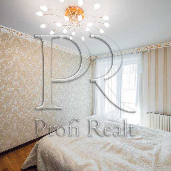 Продаж 2-кімнатної квартири 73 м², Теплична вул., 38