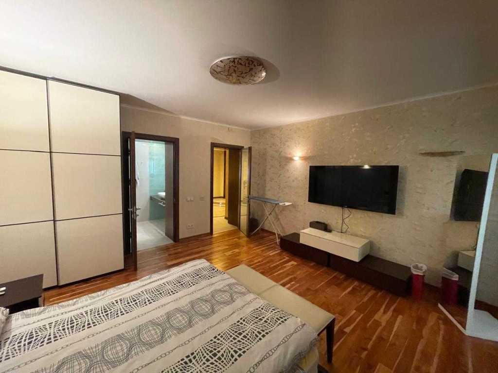 Аренда 2-комнатной квартиры 78 м², Тарасовская ул., 21