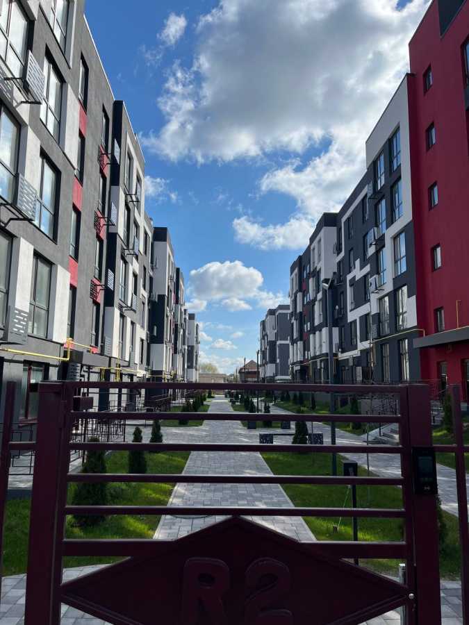 Продаж 1-кімнатної квартири 33.5 м², Грушевського вул., 12