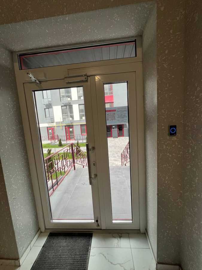 Продажа 1-комнатной квартиры 38 м², Грушевского ул., 12