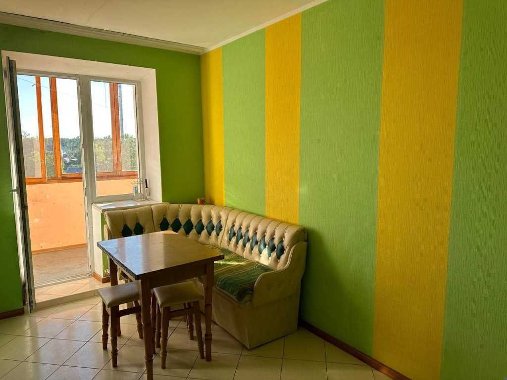 Продажа 1-комнатной квартиры 43 м², Луговая ул., Заводська
