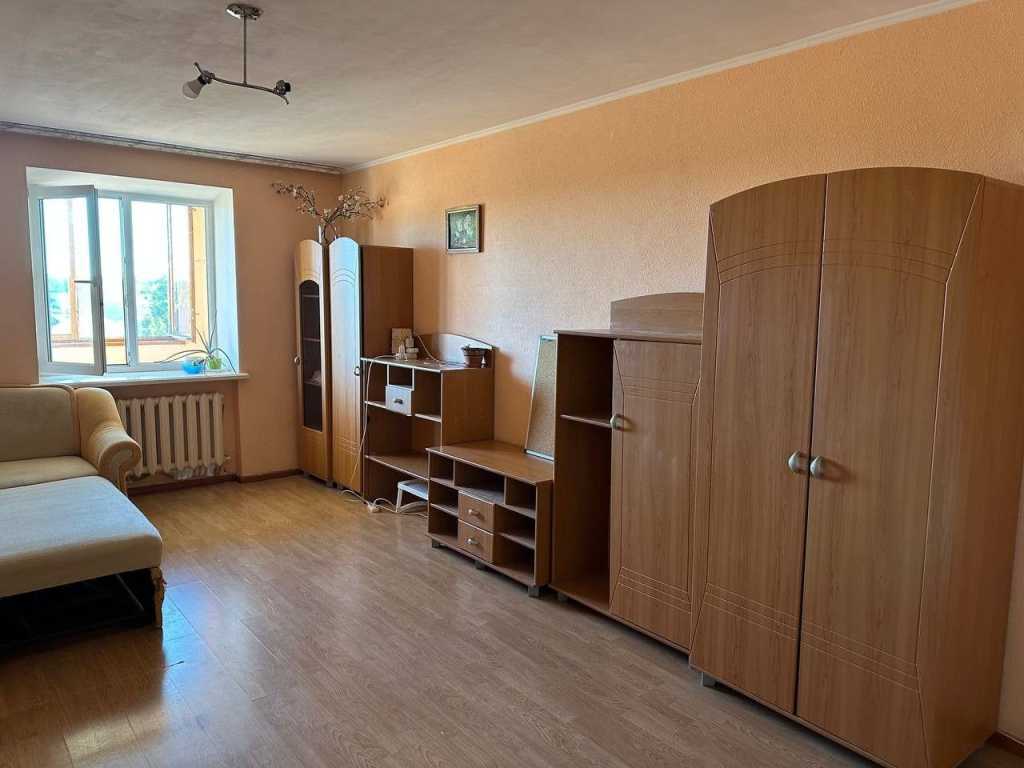 Продажа 1-комнатной квартиры 43 м², Луговая ул., Заводська