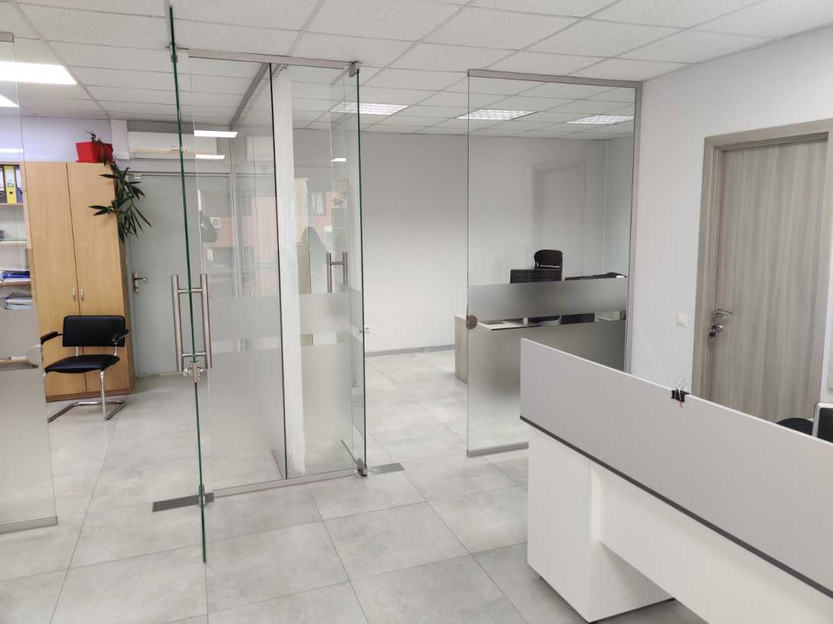 Продажа офиса 1430 м², Александра Мишуги ул., 10