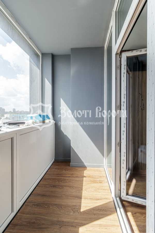 Продажа 1-комнатной квартиры 53 м², Победы просп., 11