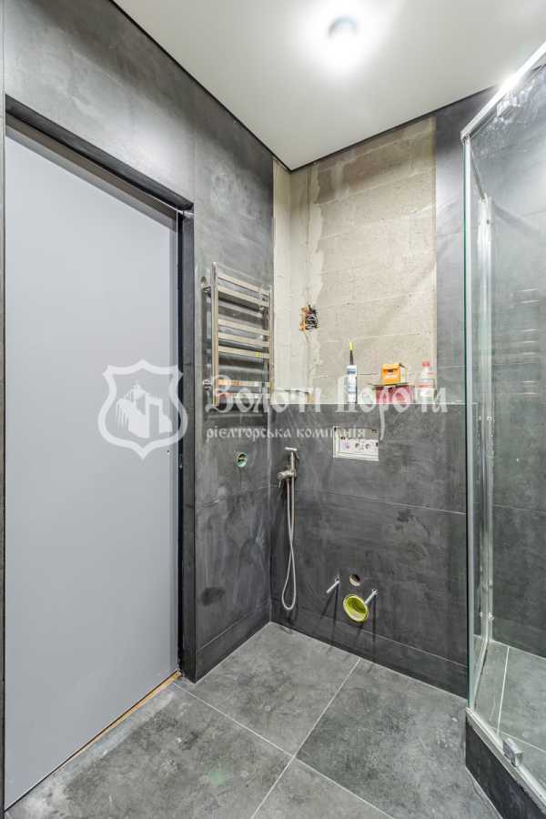 Продажа 1-комнатной квартиры 53 м², Победы просп., 11