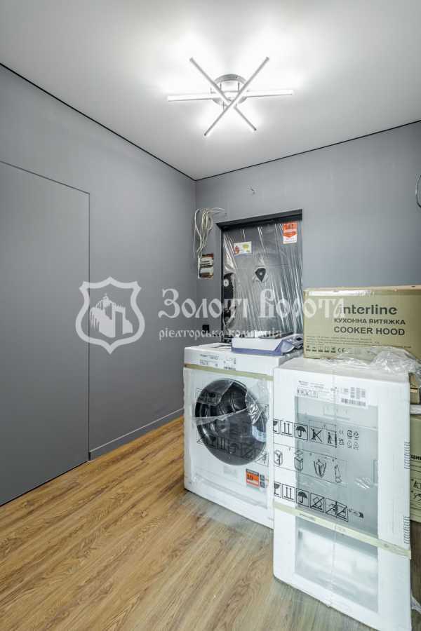 Продажа 1-комнатной квартиры 53 м², Победы просп., 11