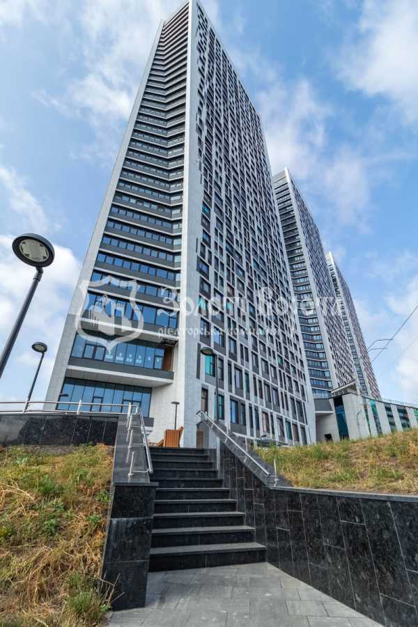 Продажа 1-комнатной квартиры 53 м², Победы просп., 11