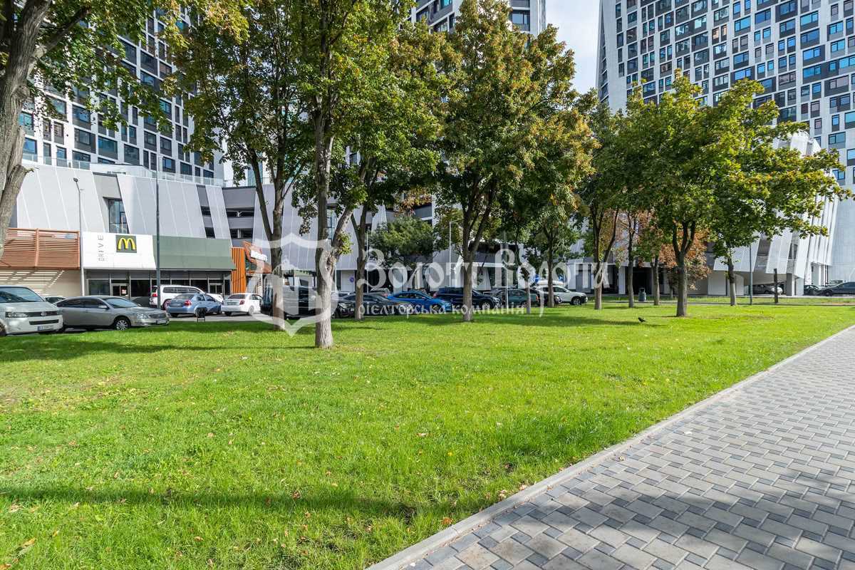 Продажа 1-комнатной квартиры 53 м², Победы просп., 11