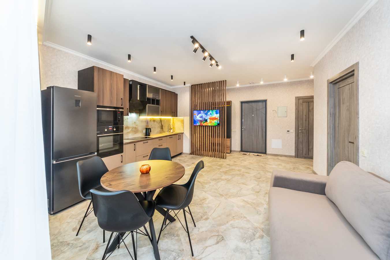 Оренда 2-кімнатної квартири 46 м², Чернігівська вул., 8б