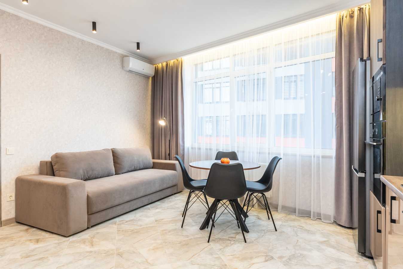 Оренда 2-кімнатної квартири 46 м², Чернігівська вул., 8б