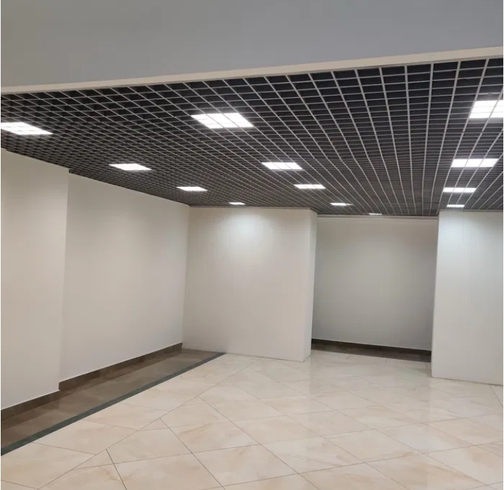 Оренда магазину 100 м², Катеринінська вул.
