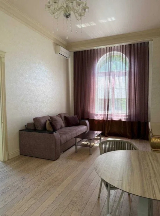Аренда дома 300 м², Французский бул.