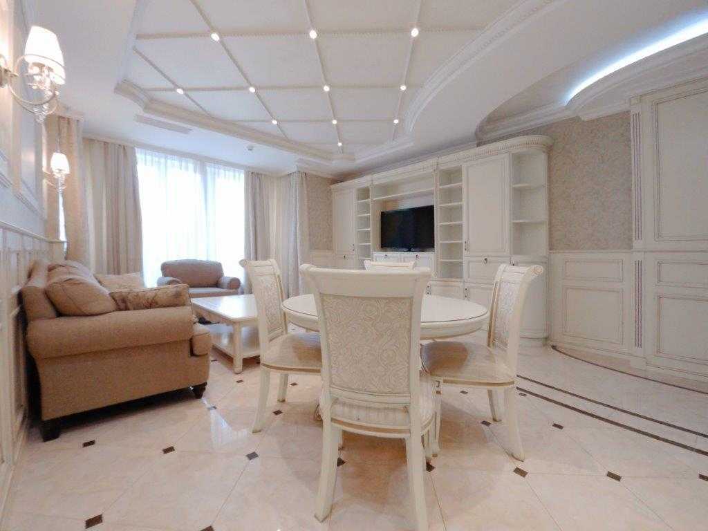 Оренда 4-кімнатної квартири 144.9 м², Інститутська вул., 18