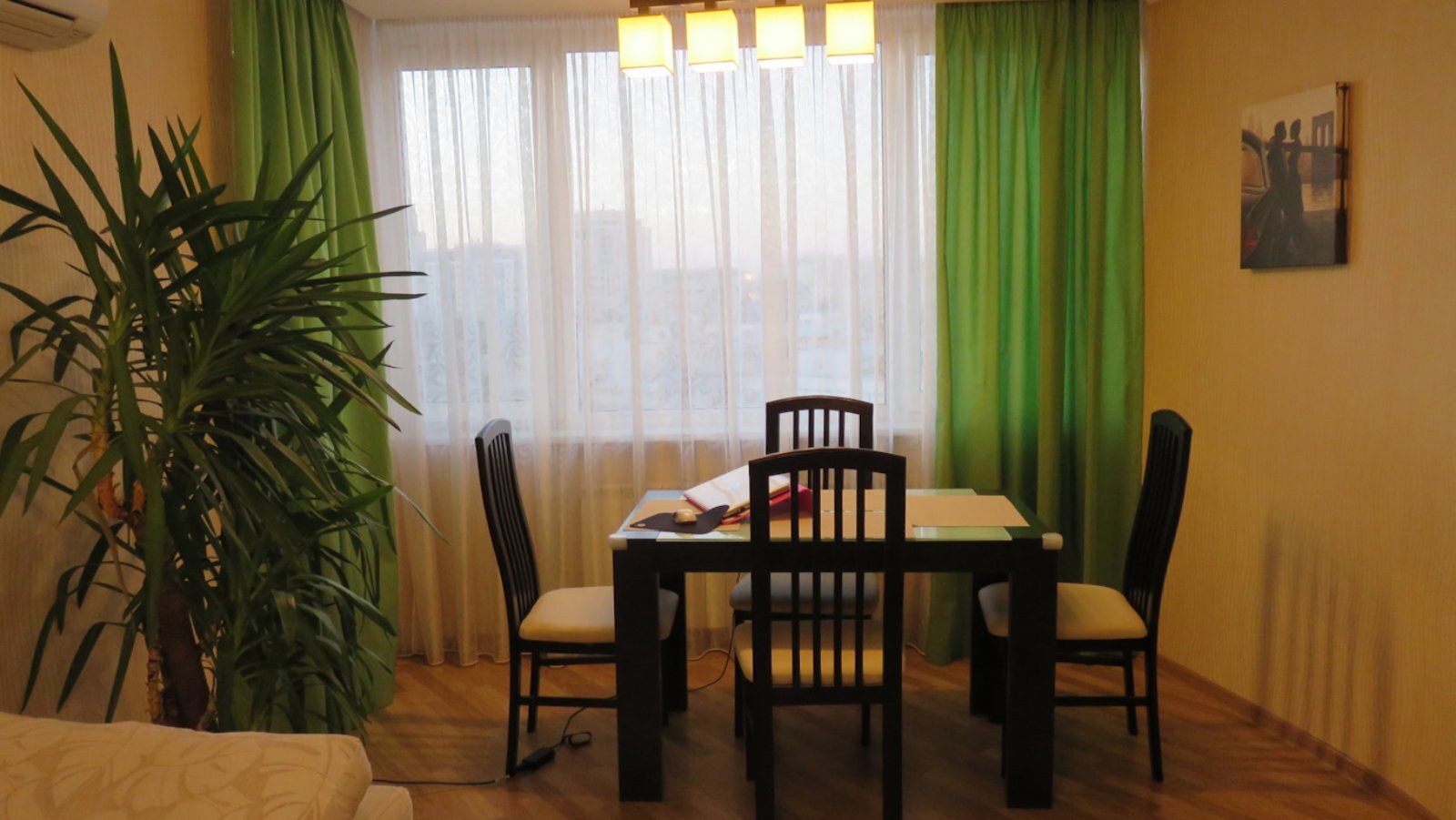 Продаж 3-кімнатної квартири 70 м², Гімназична наб., 26