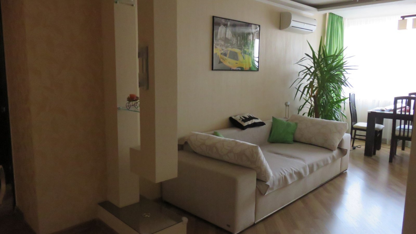Продаж 3-кімнатної квартири 70 м², Гімназична наб., 26