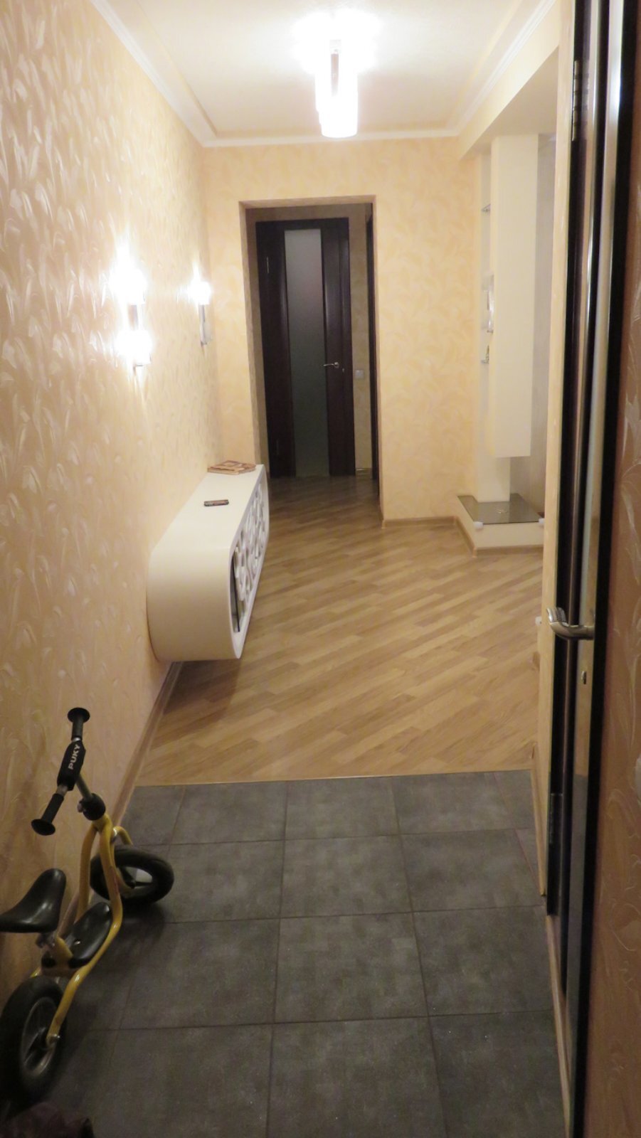 Продаж 3-кімнатної квартири 70 м², Гімназична наб., 26