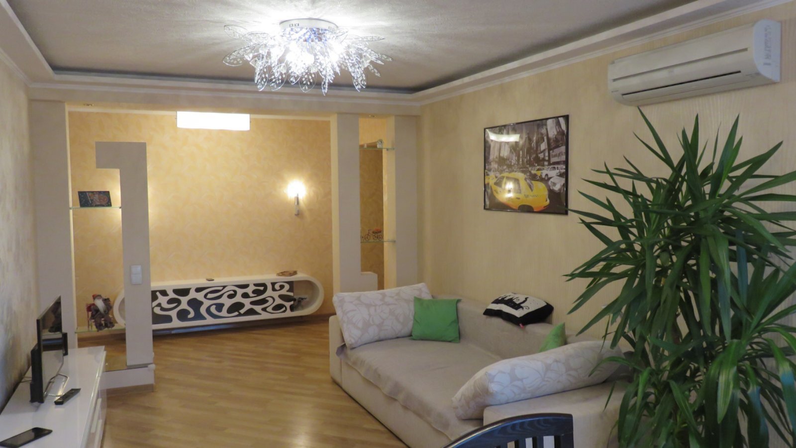 Продаж 3-кімнатної квартири 70 м², Гімназична наб., 26