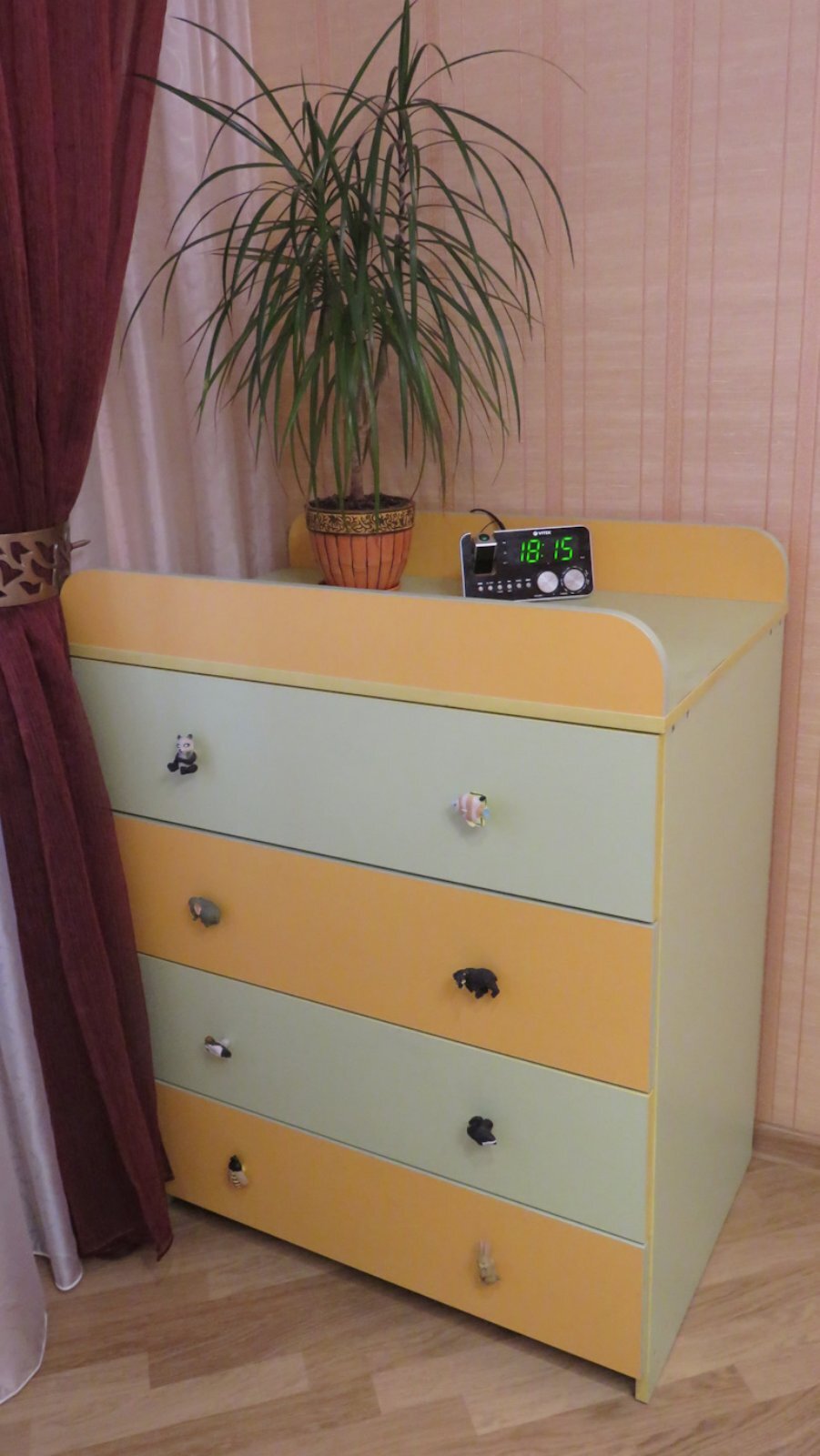 Продаж 3-кімнатної квартири 70 м², Гімназична наб., 26