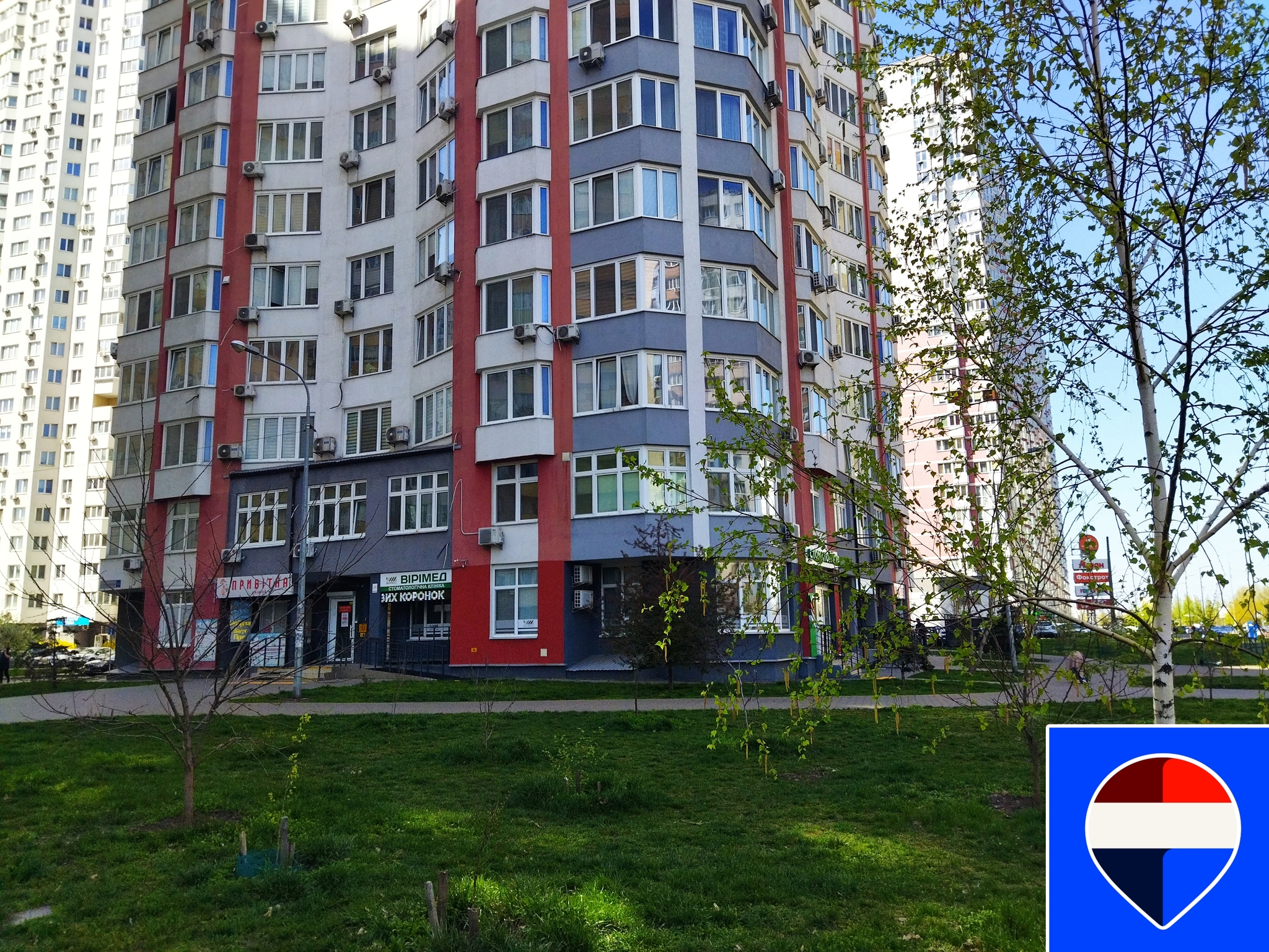 Оренда студії 51 м², Драгоманова вул., 4А