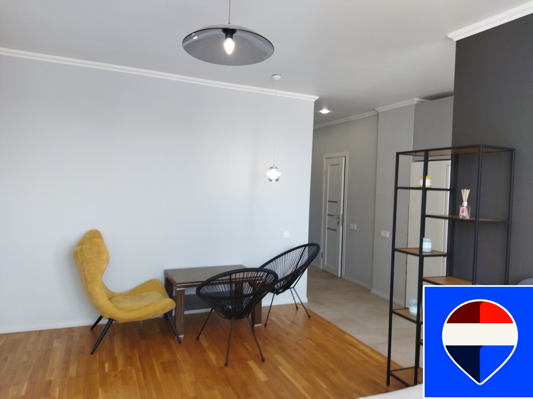 Оренда студії 51 м², Драгоманова вул., 4А