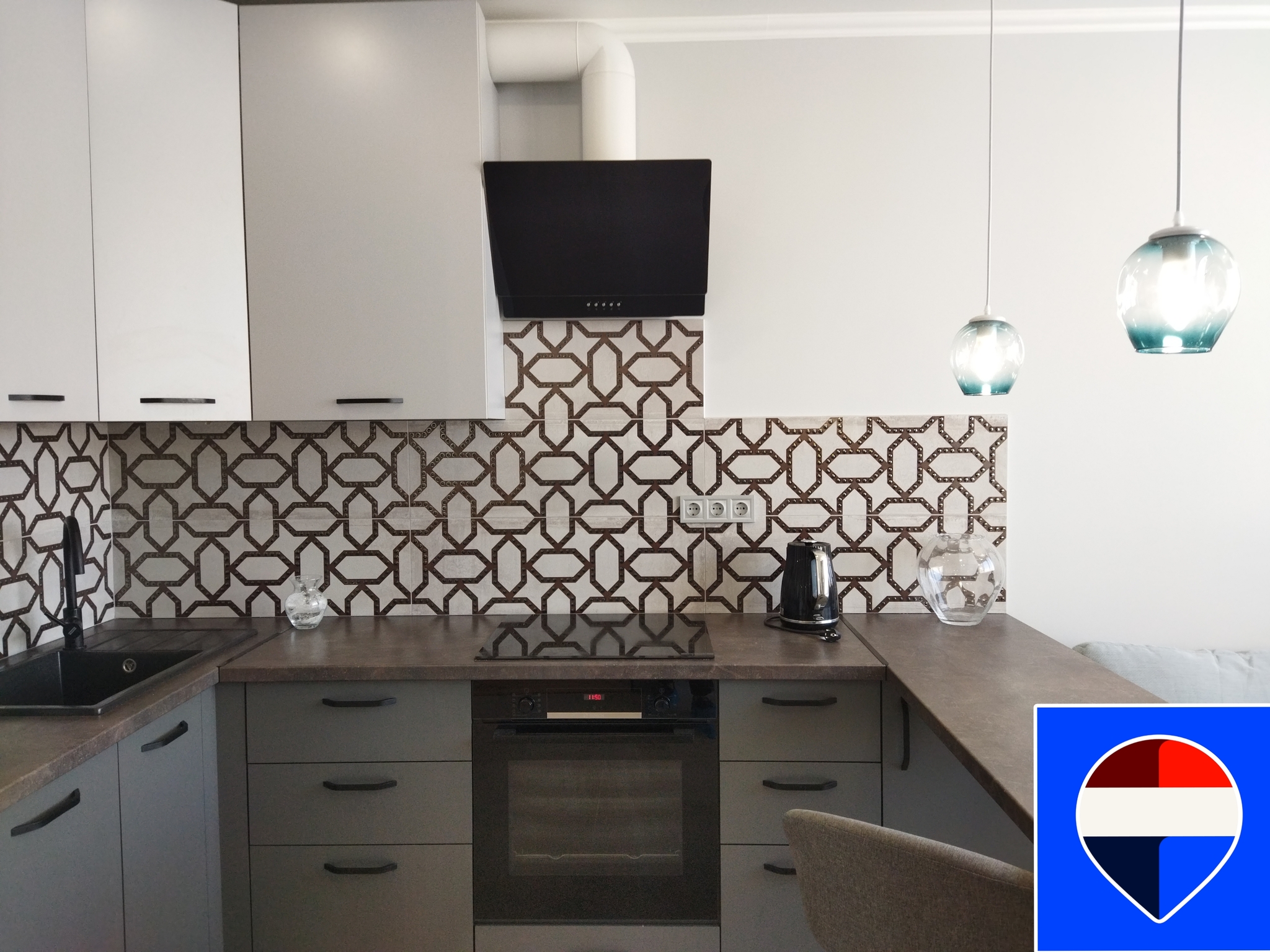 Оренда студії 51 м², Драгоманова вул., 4А